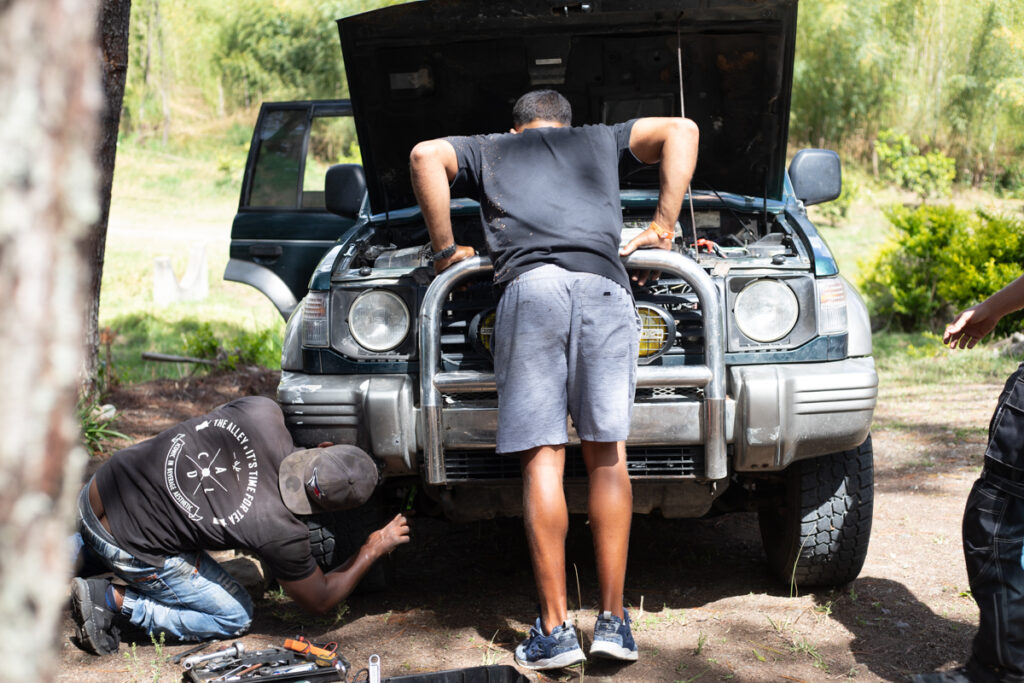 what to do if car break on the road, dominican republic